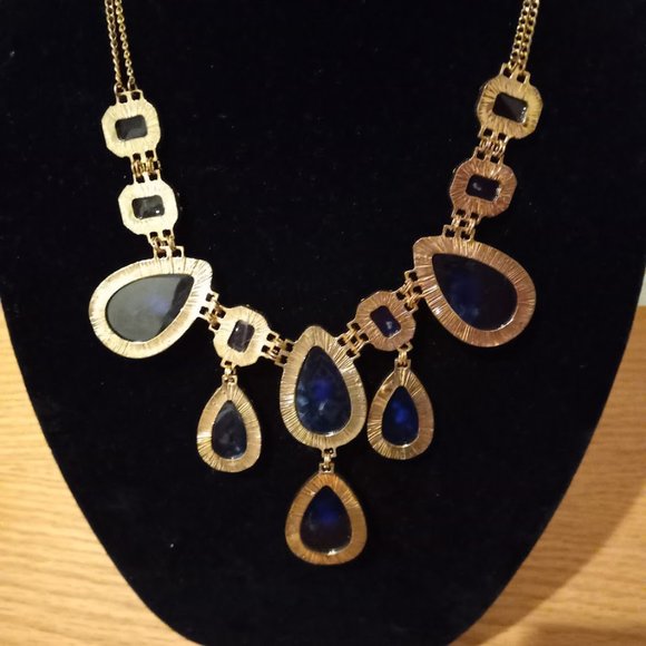 Royal Blue & Cubic Zirconia Tear Drop Shape Statement Necklace - Picture 2 of 10